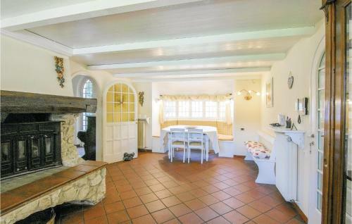 Four-bedroom Holiday Home In Massarosa -lu-
