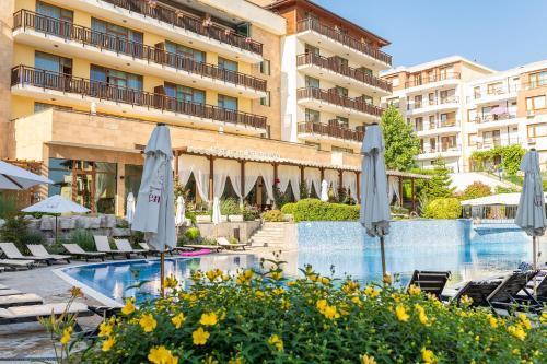 Hotel Garden Of Eden Complex