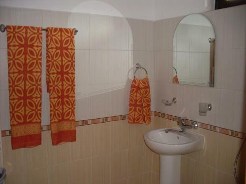 Hostal Tsutsovi House