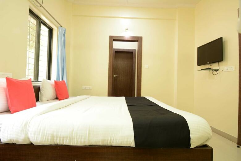 Capital O 61317 Hotel Gandharva Residency