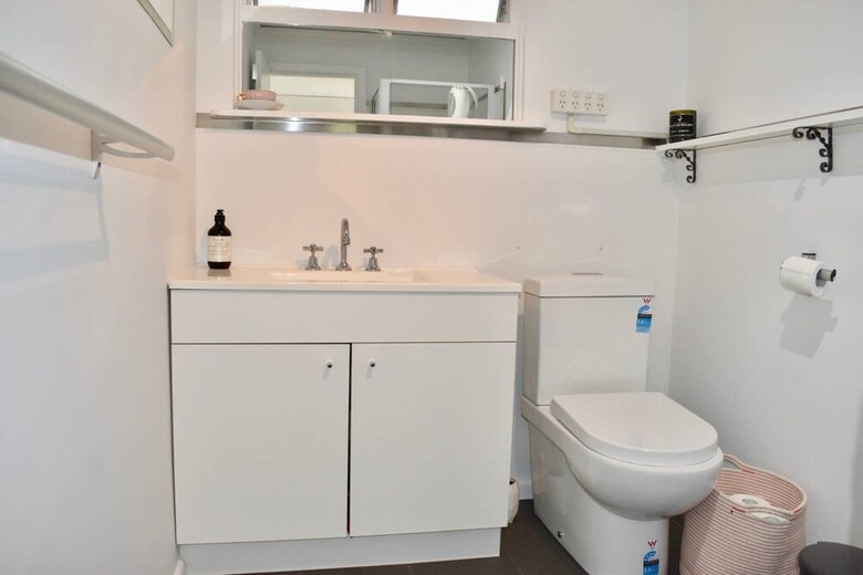 Charming 1 Bedroom Apartment In Leafy Green Hawthorn