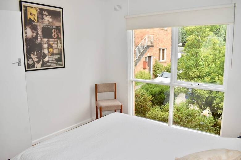Charming 1 Bedroom Apartment In Leafy Green Hawthorn