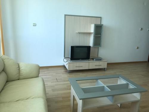 Dom-el Real Apartments In Sea View Complex