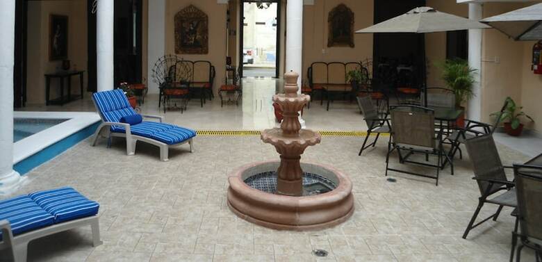 Hotel San Patricio