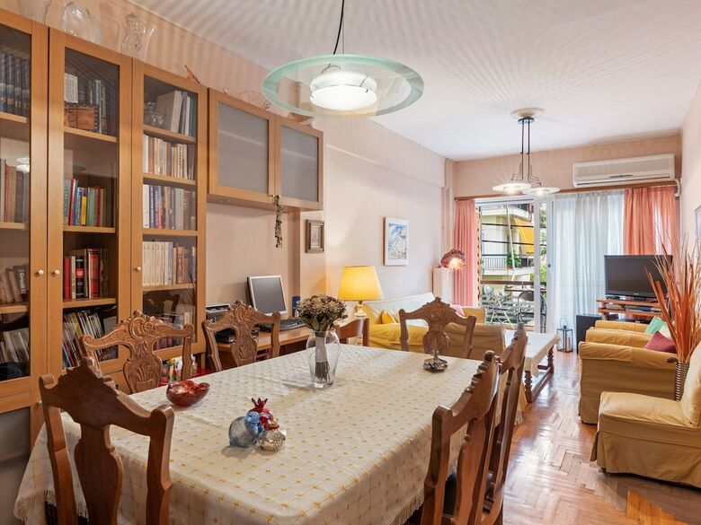 Tasteful Apartment In Athens With Air-conditioning