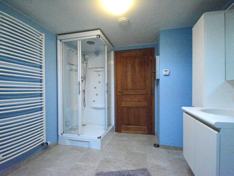Spacious Holiday Home In Nafraiture With Garden