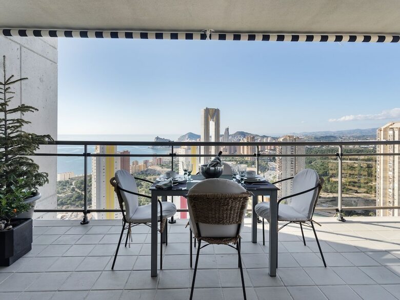 Apartamento Elegant Holiday Home In Benidorm With Swimming Pool
