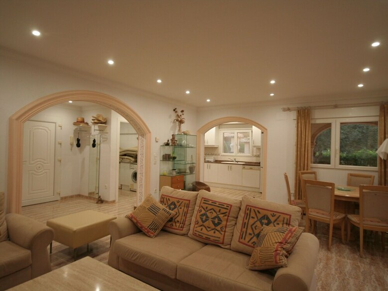 Luxurious Villa With Private Pool In Les Rotes