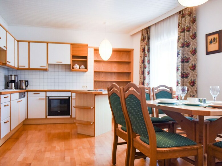 Beautiful Apartment In Rattenberg By The River
