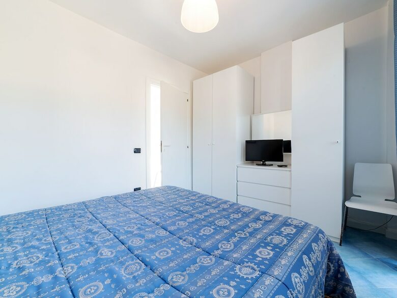 Comfy Apartment In Policastro Bussentino With Terrace