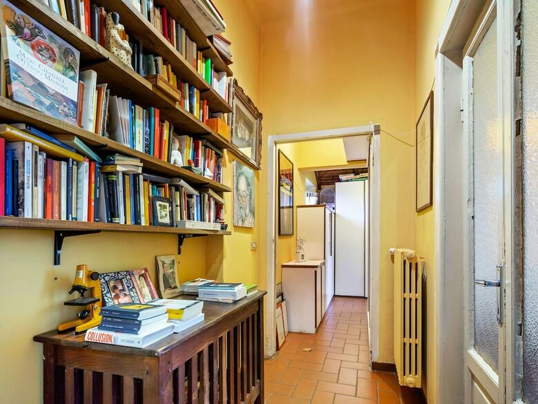 Colourful Holiday Home In Castelletto Ticino With Jacuzzi