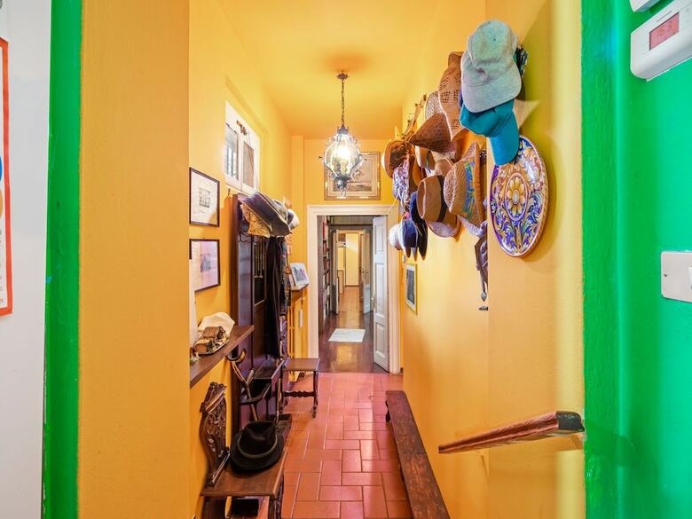 Colourful Holiday Home In Castelletto Ticino With Jacuzzi