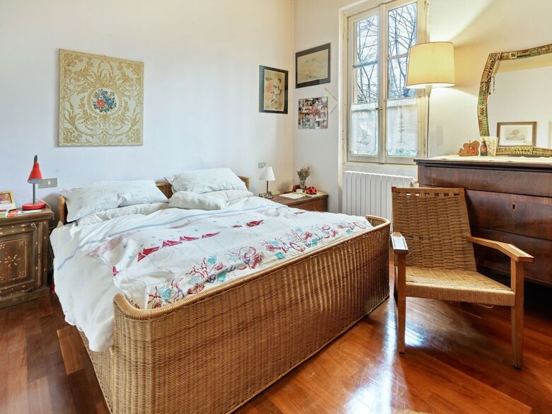Colourful Holiday Home In Castelletto Ticino With Jacuzzi