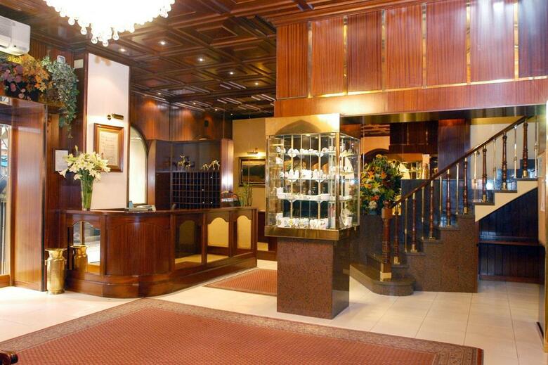 Hotel Pyr�n�es