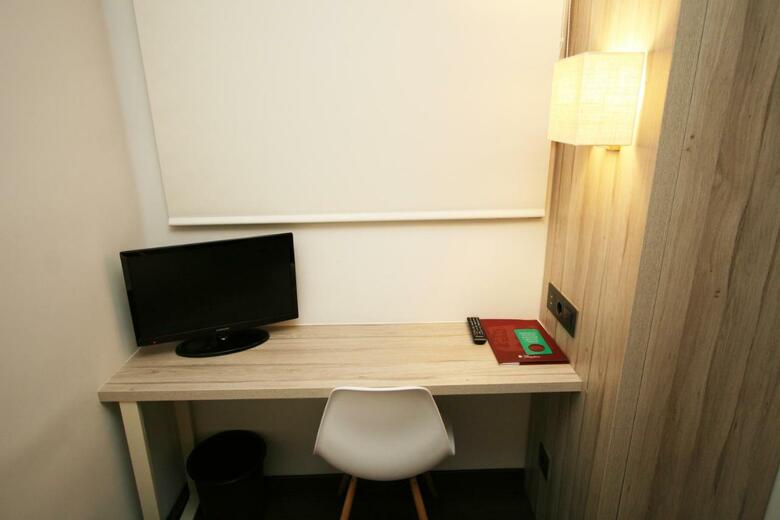 Hotel Pyr�n�es