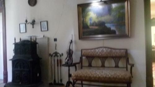 Hostal Retro - 19th Century Guest House
