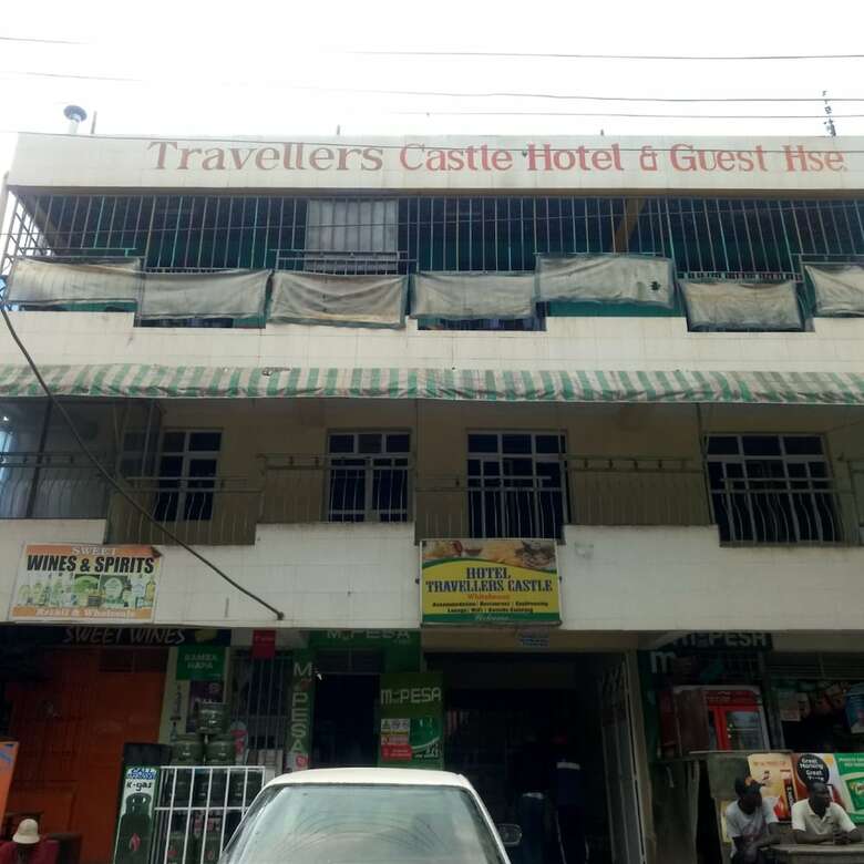 Hotel Travellers Guest House - Adults Only