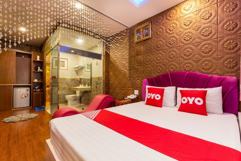 Oyo 1108 Iboss Hotel