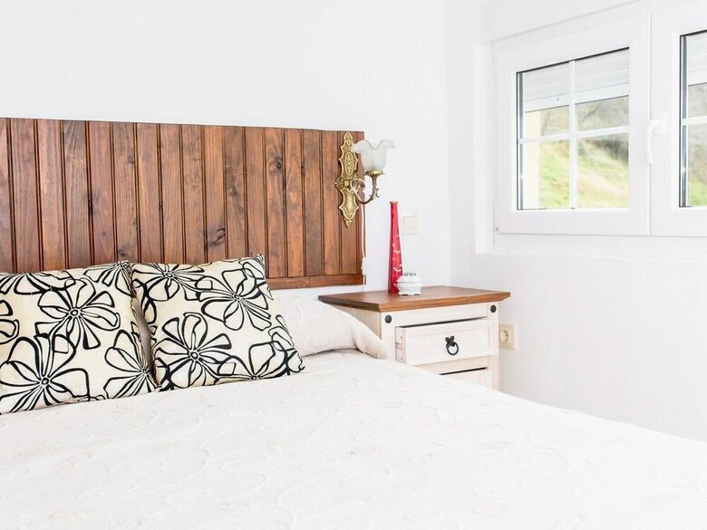Enticing Holiday Home In Cutiellos With Garden