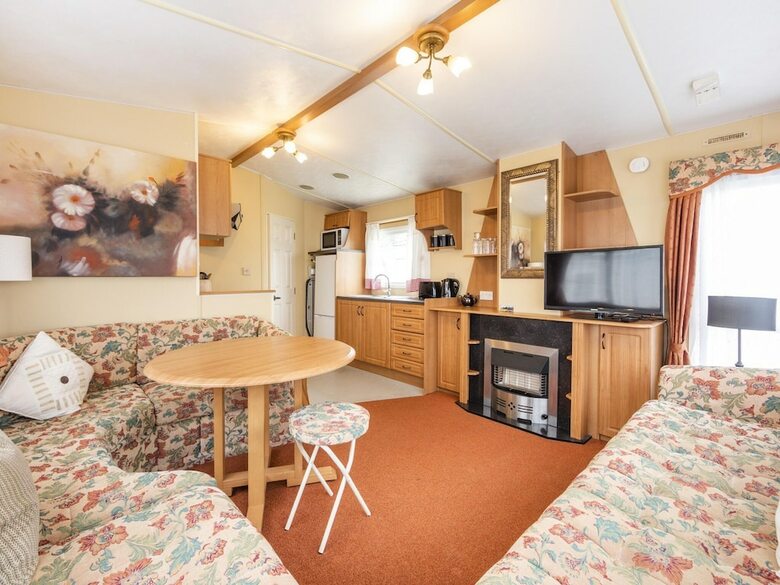 Alluring Home In Hastings Near Sea