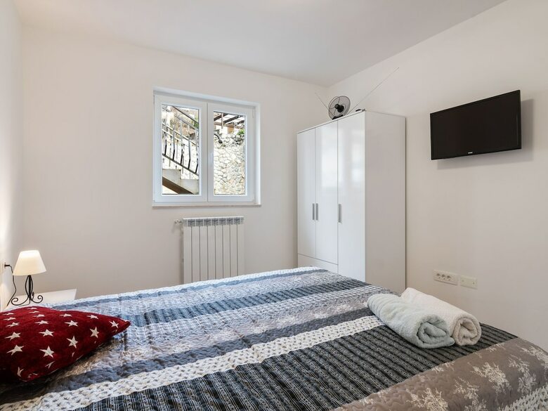 Lovely Apartment In Veprinac With Private Terrace