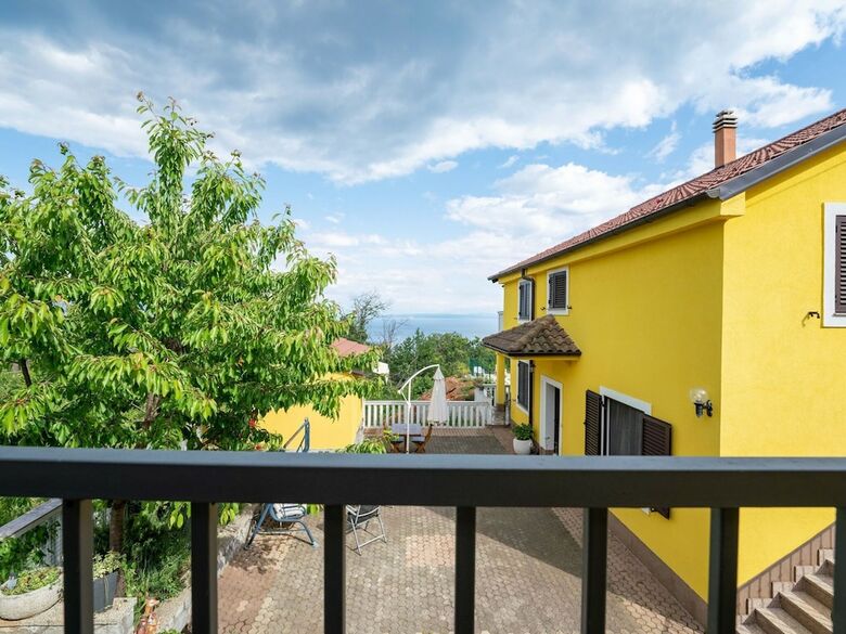 Elegant Holiday Home In Lovran With Swimming Pool