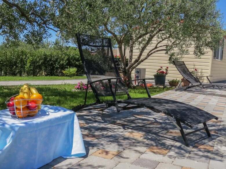 Enticing Mobile Home In Pako?tane With Swimming Pool