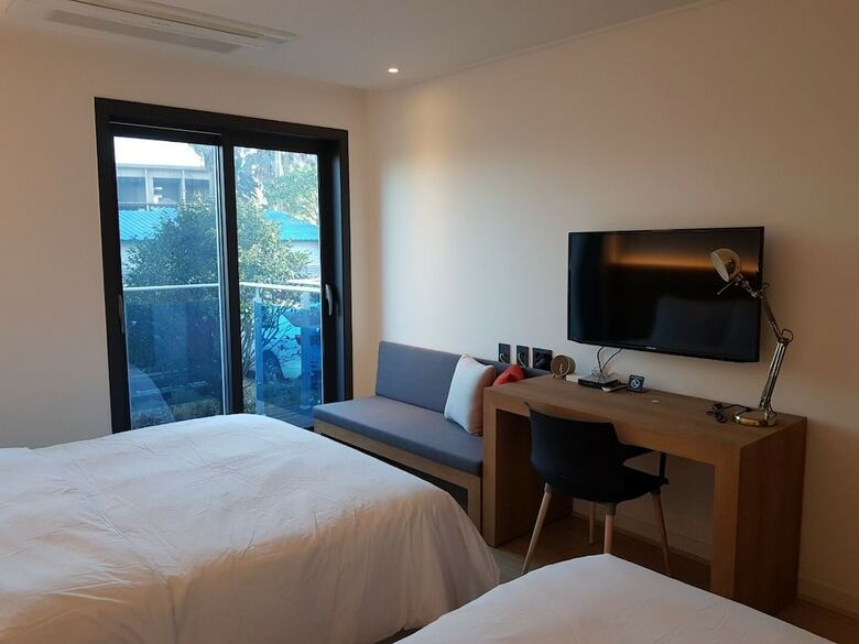 Hotel The Grang Jungmun