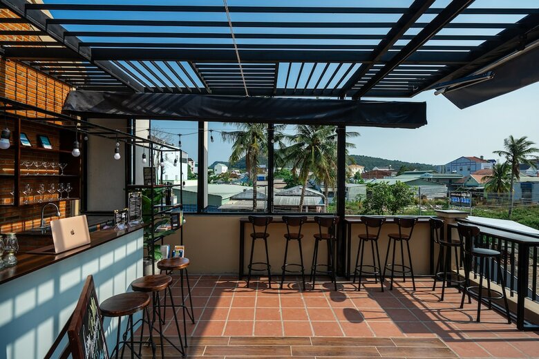 Hotel The Yard Phu Quoc