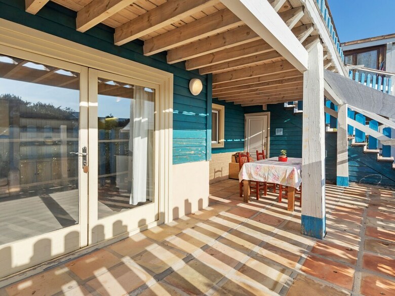 Sun-baked Bungalow In Oliva With Swimming Pool