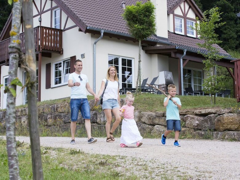 Detached Bungalow With A Washing Machine, Near A Lake