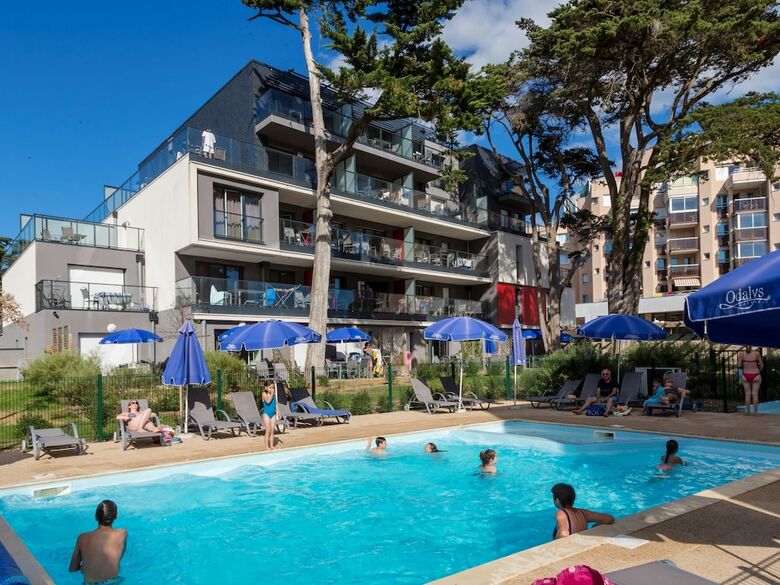 Comfortable Apartment With A Microwave Nearby The Beach