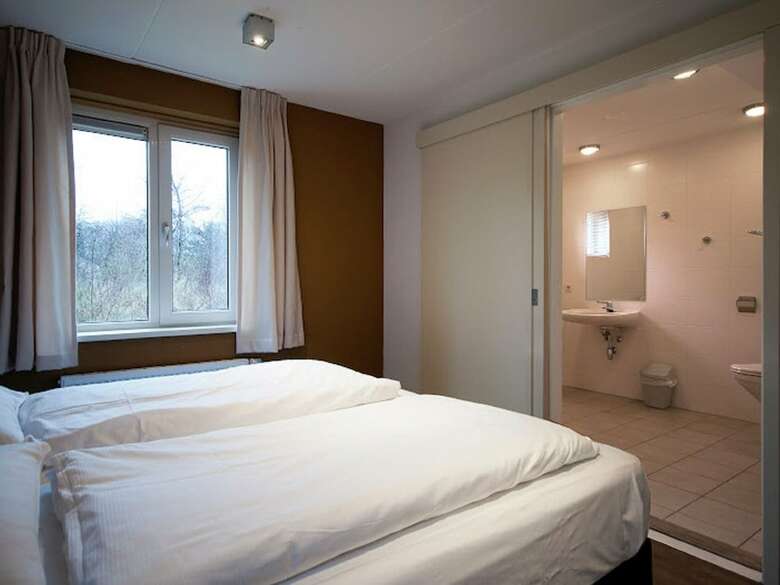 Spacious Villa With Dishwasher And Deco Fireplace On Texel