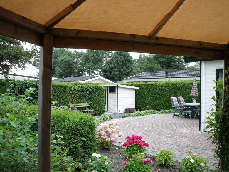 Nice Chalet With Microwave, Near The Wadden Sea