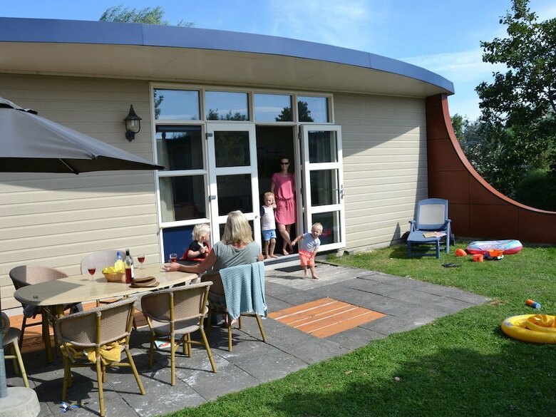 Unique Bungalow On The Dunes At Only 200 M. From The Beach