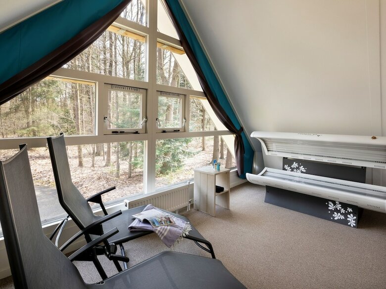 Luxury 2 Bathroom Villa With Solarium, 8 Km. From Hoogeveen