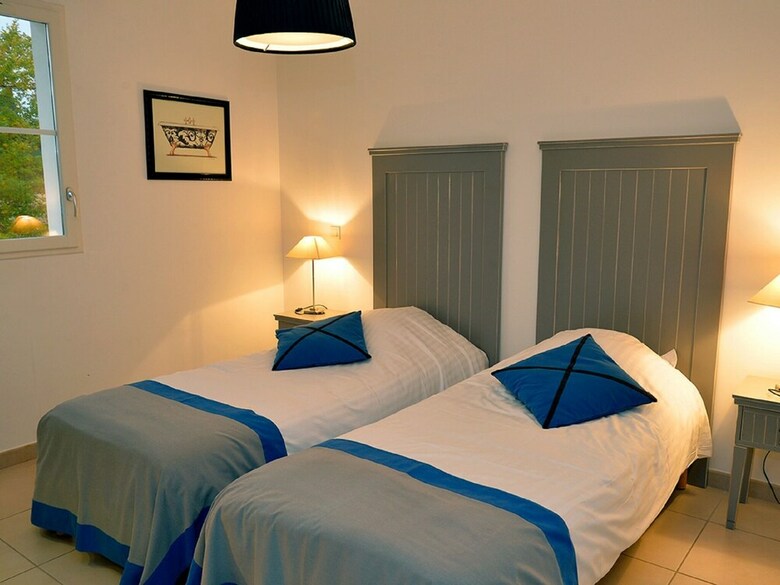 Luxury Provencal Villa With Ac, In Charming Lub�ron Region