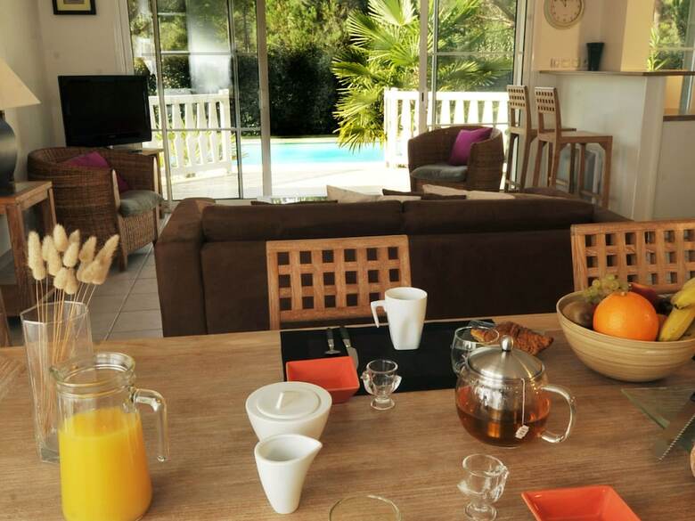 Luxurious Villa With A Fire Place At 2 Km. From The Sea