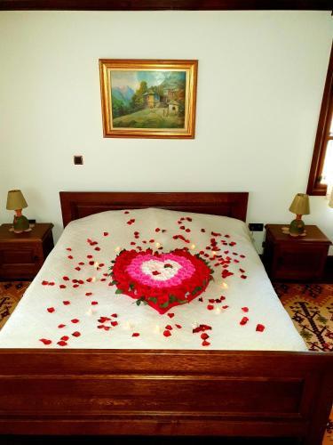 Sharlopova Guest House
