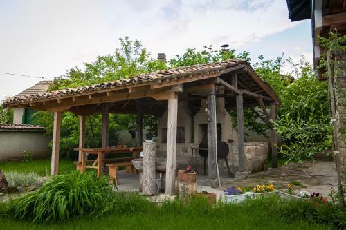 Hostal Mutafova Guest House