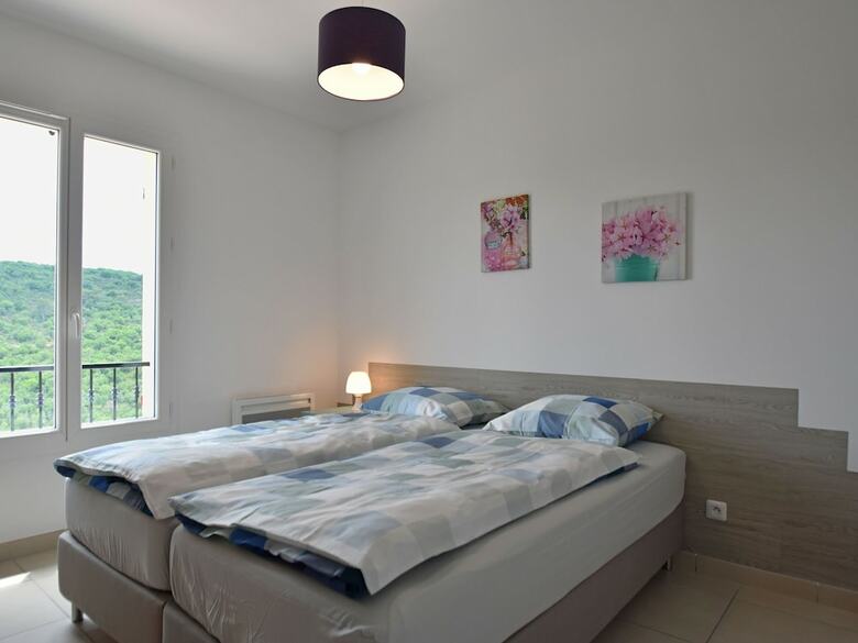 Villa With Guest House, 2 Swimming Pools, And Wide View