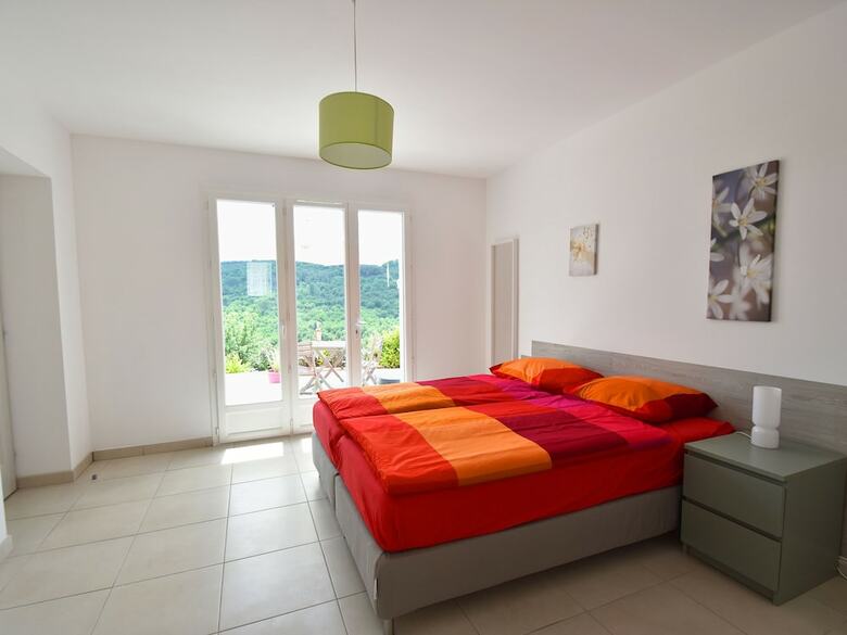 Villa With Guest House, 2 Swimming Pools, And Wide View