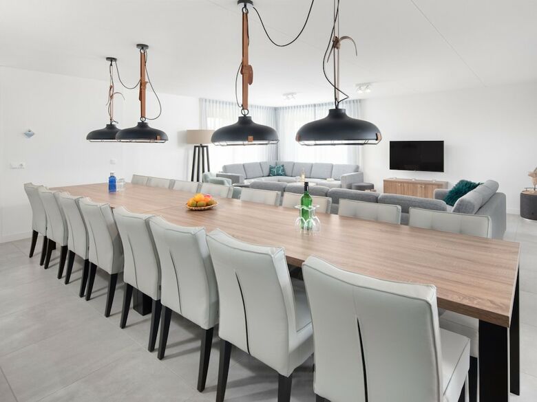 Cozy Villa In Nieuwvliet With Sauna
