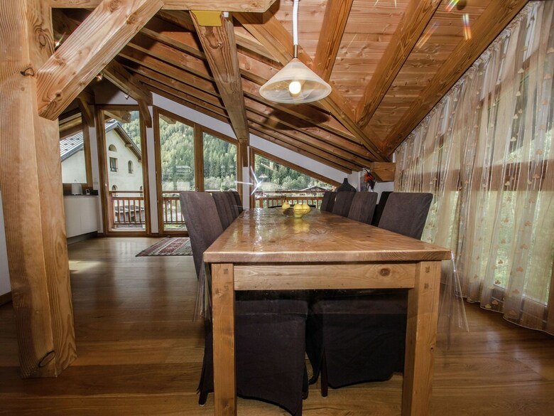 Chalet With High-end Services Just 150 M From The Ski Slopes
