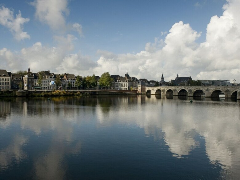 Comfortable Villa With Dishwasher, 4 Km. From Maastricht