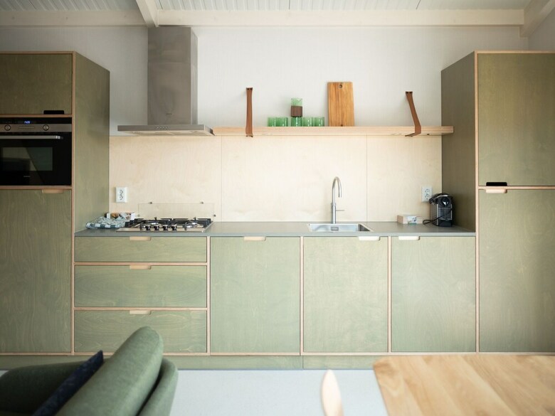 Modern Lodge With Dishwasher, 100 M. From The Sea