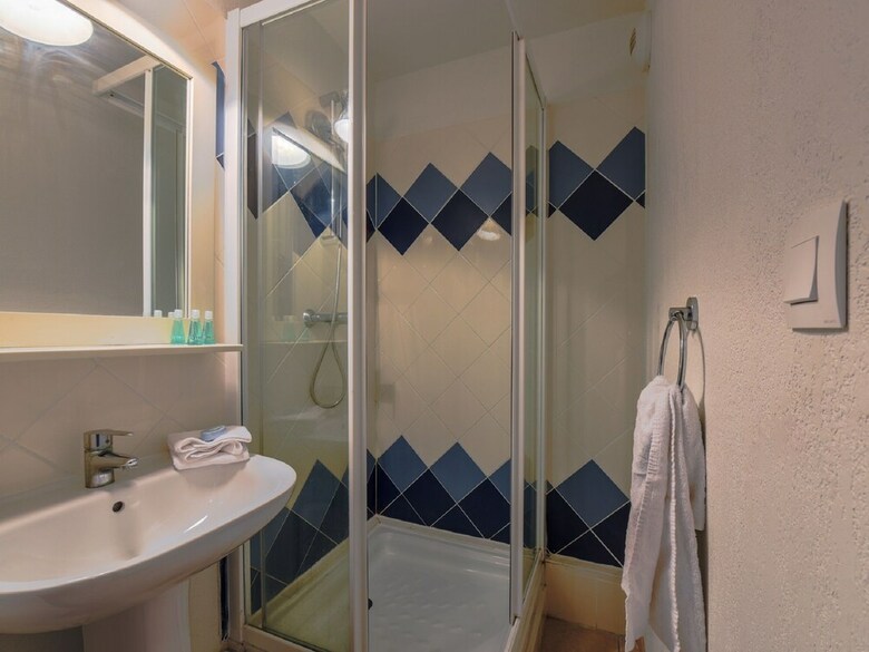 Comfortable Apartment With Dishwasher 2 Km Away From The Sea