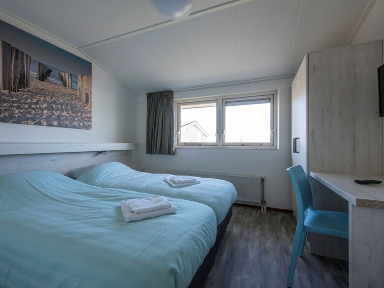 Restyled Bungalow With Dishwasher, Beach At Walking Distance