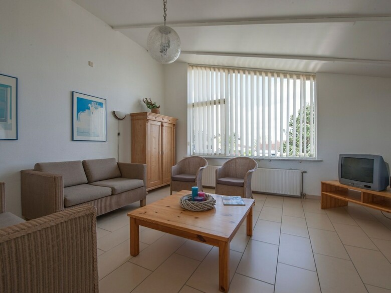 Tidy Holiday Home With Microwave, Beach At Walking Distance