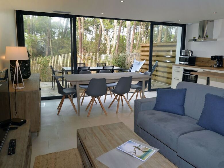 Modern Apartment In Lively Lacanau-oc�an